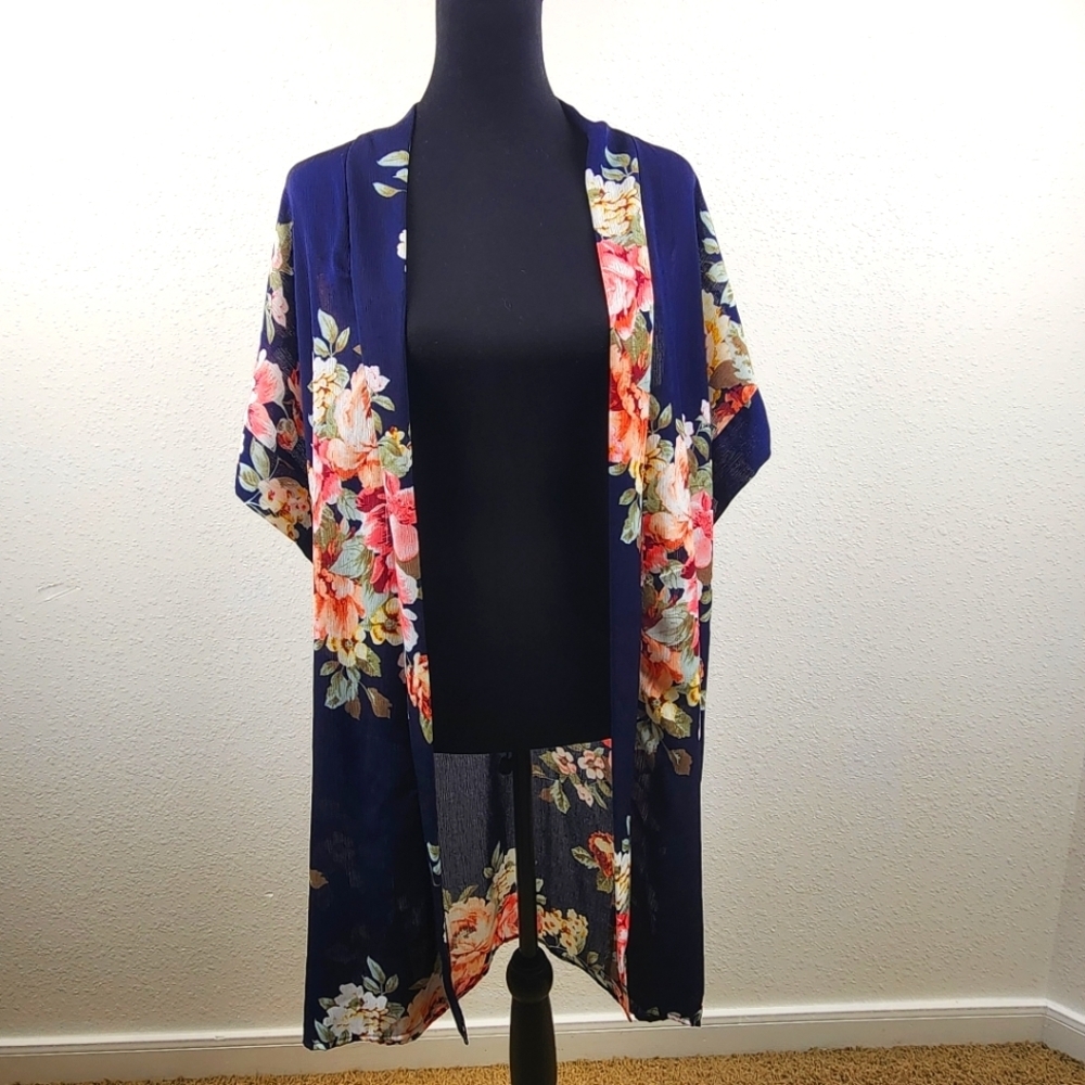 Oddy Blue and Pink Floral Kimono with Pockets Cardigan Size Small (can fit XL)